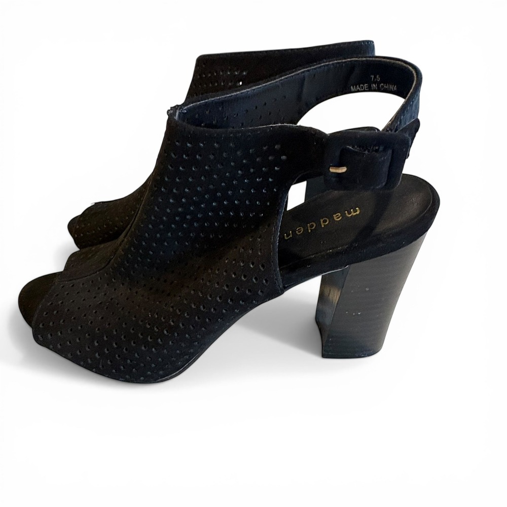 Madden Girl Womens Black‎ Laser Cut Perforated Slingback Block Heel Sandals 7.5 - Picture 2 of 8